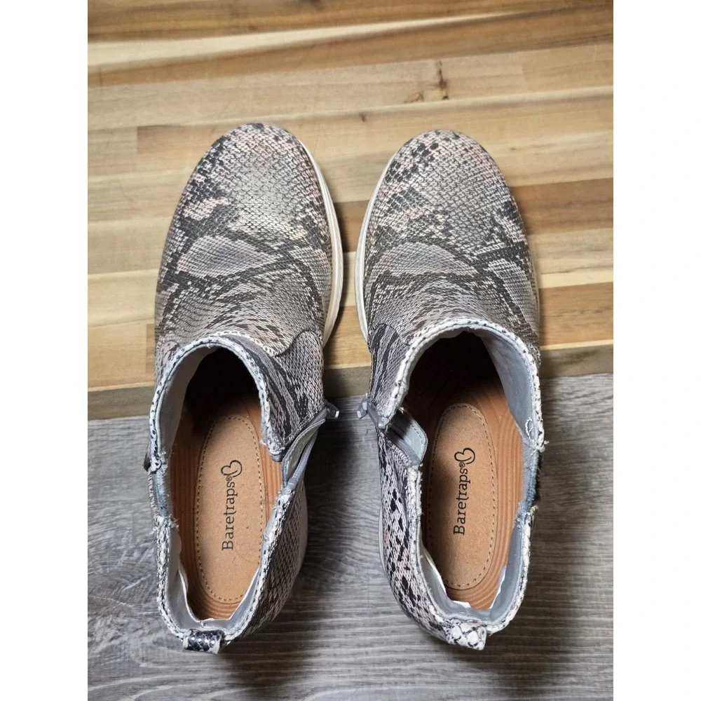 Baretraps Jaci Women's Snakeskin Print Hidden Wedge Side Zip‎ Sneakers Size 7.5M